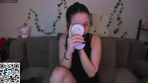 LORI online show from April 14, 1:20 am