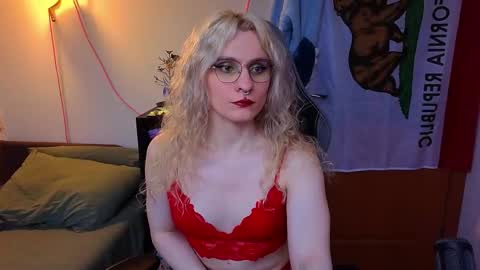 Lori -----------------------------------    online show from April 3, 2:24 pm