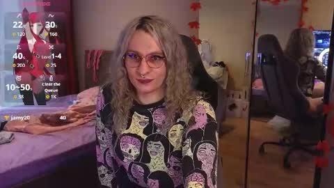 Lori -----------------------------------    online show from September 18, 3:38 pm