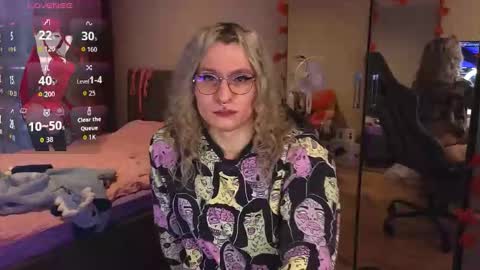 Lori -----------------------------------    online show from September 24, 3:41 pm