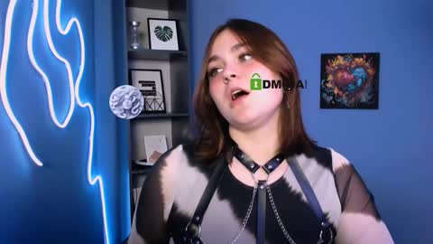 Lora for u online show from October 7, 7:21 pm