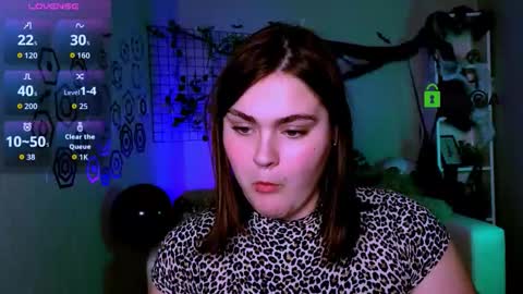 Lora for u online show from October 30, 9:26 pm