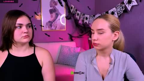 Lora for u online show from October 26, 8:08 pm