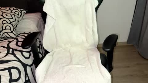 losrubios online show from April 19, 6:36 am