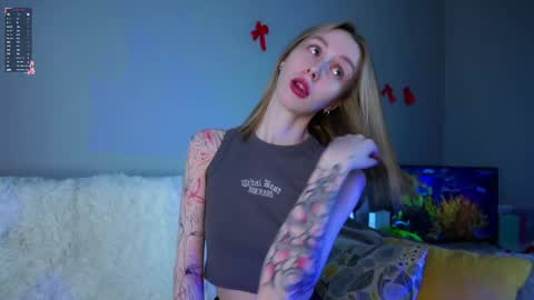 Jess online show from May 5, 2:18 am