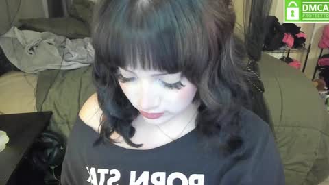 Lottiepoppie online show from December 13, 9:02 am