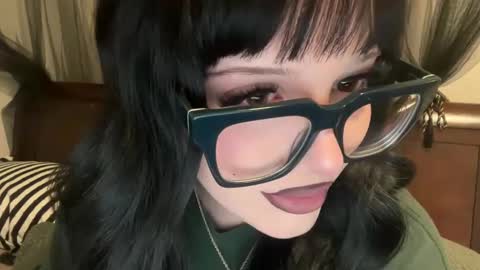 Lottiepoppie online show from September 29, 4:33 am