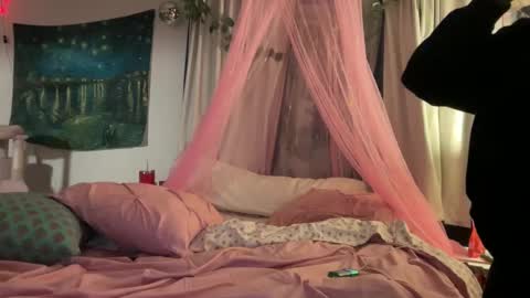 Lottiepoppie online show from January 24, 9:39 am