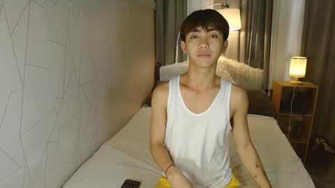 Snapshot of louieismy_name chatting on December 8, 1:52 am ignot ursh online show from December 8, 1:52 am