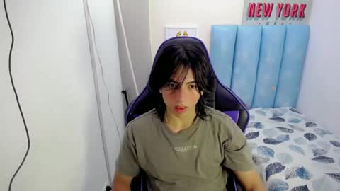 louis_baltazar online show from September 18, 4:00 pm