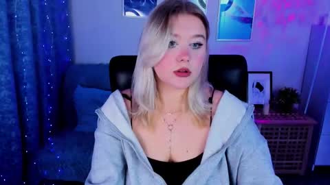 Loise online show from October 20, 3:17 pm