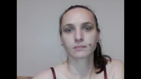 Snapshot of lourette23 chatting on October 9, 6:19 am lourette23 online show from October 9, 6:19 am
