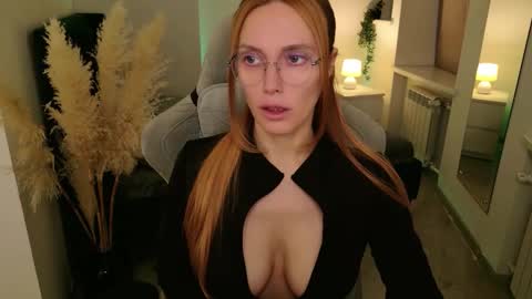 love_call online show from October 4, 5:27 am