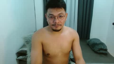 Snapshot of love_hottieh chatting on October 4, 9:18 am love_hottieh online show from October 4, 9:18 am