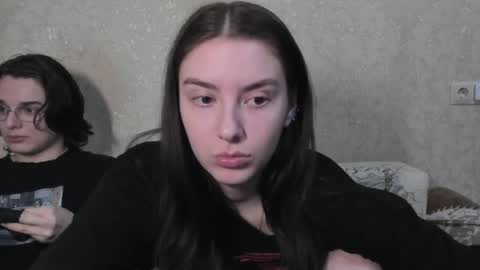 LINA online show from April 5, 7:44 pm