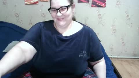 Snapshot of love_milanna chatting on February 2, 11:07 am Milana online show from February 2, 11:07 am