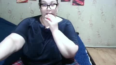 Snapshot of love_milanna chatting on February 3, 3:20 am Milana online show from February 3, 3:20 am