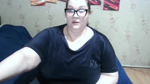 Snapshot of love_milanna chatting on February 4, 6:46 am Milana online show from February 4, 6:46 am