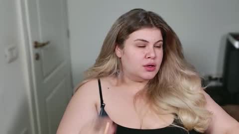 Ally online show from November 19, 2:38 pm