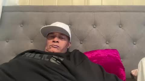 loved19 online show from December 5, 9:23 pm