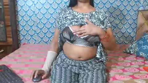 Divya online show from November 26, 2:53 am