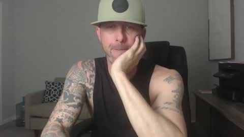 lovehatlovers online show from March 11, 8:28 am