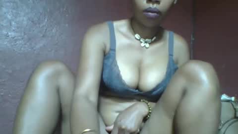 loveinlife750427 online show from March 3, 6:56 pm