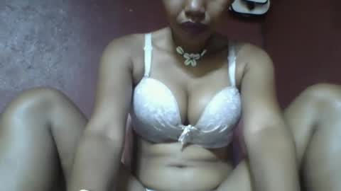 loveinlife750427 online show from March 5, 5:18 am