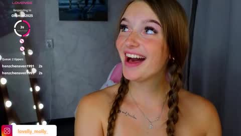 Molly online show from November 6, 5:38 pm