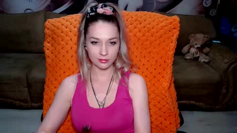 private open online show from March 6, 12:09 pm