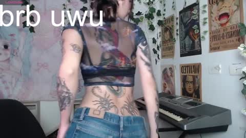Cassie online show from February 3, 1:09 am