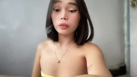 lovely_cittie18 online show from April 8, 4:48 am