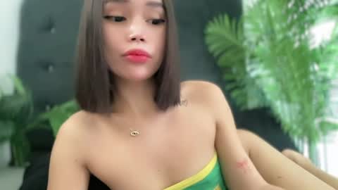 lovely_cittie18 online show from July 18, 3:08 am