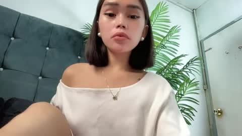 lovely_cittie18 online show from June 30, 2:33 am