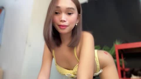 lovely_cittie18 online show from February 6, 3:32 am