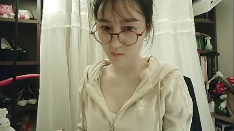 Snapshot of lovely_dana chatting on January 3, 4:37 pm DANA KIM online show from January 3, 4:37 pm