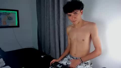 Salo online show from April 15, 7:58 pm