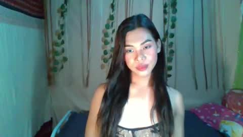 lovely_krizzy online show from November 26, 11:51 am