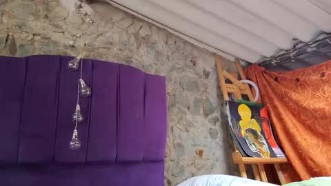 Maya online show from November 17, 3:14 pm