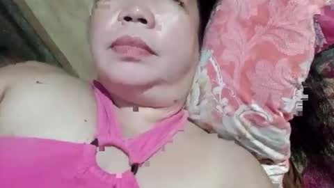 Snapshot of lovely_orchid chatting on December 7, 2:30 pm lovely_orchid online show from December 7, 2:30 pm