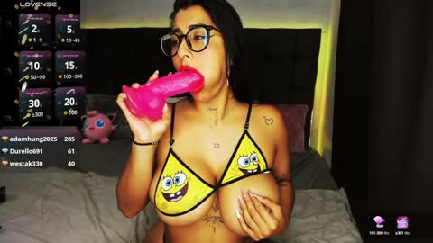 lovely violet13 online show from December 19, 10:10 pm