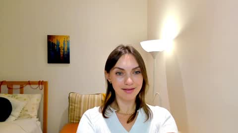 Mia online show from December 27, 2:43 pm