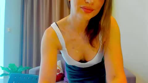 Mia online show from September 10, 2:34 am