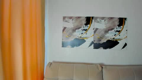 lovelygracee online show from October 18, 1:48 pm