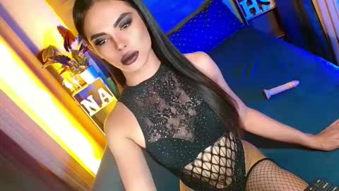 lovelymiss_shyna11 online show from June 11, 4:05 pm