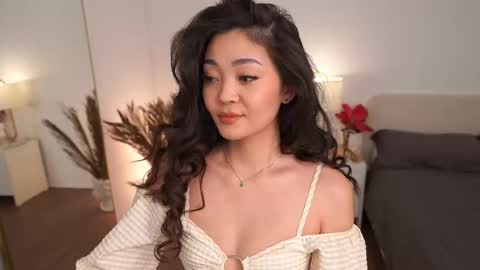 kim online show from March 22, 3:05 pm