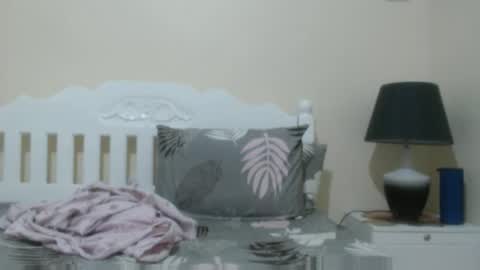 Snapshot of lovelyquey chatting on September 17, 7:39 pm Angelquey online show from September 17, 7:39 pm