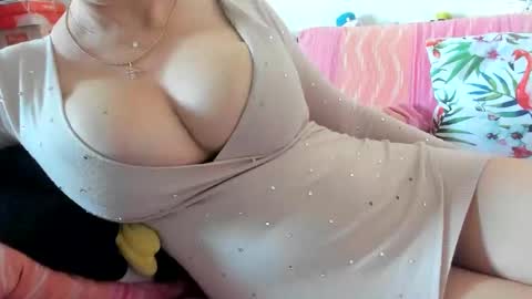 lovelywoman23 online show from February 20, 1:51 pm