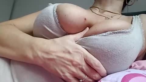 lovelywoman23 online show from November 2, 10:15 am