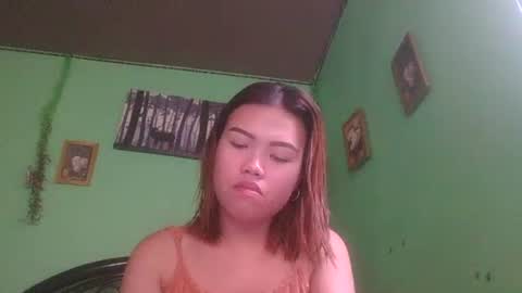 lovemae352295 online show from October 7, 6:42 am